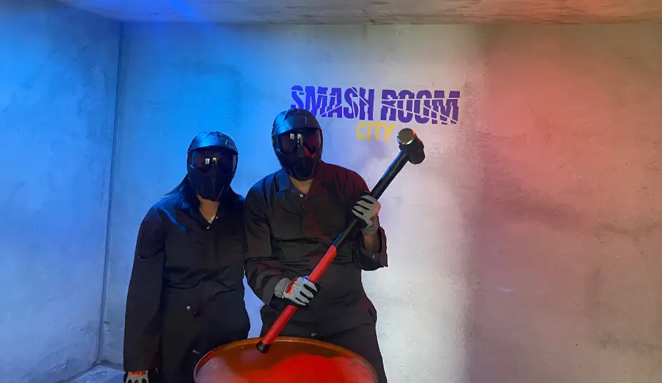 Get Smashing Together Couples Smash Session thumbnail